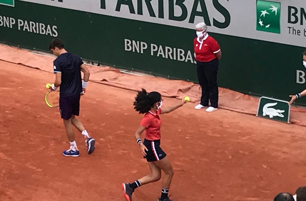 Bathilde en pleine action sur le court